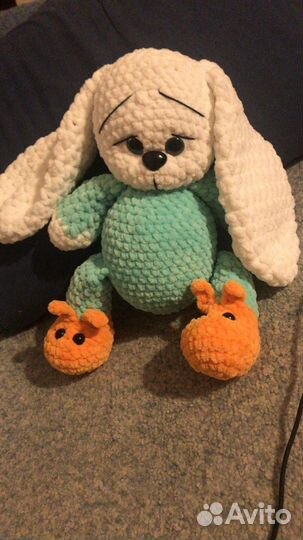 Вязаное Плюшовый зайчик