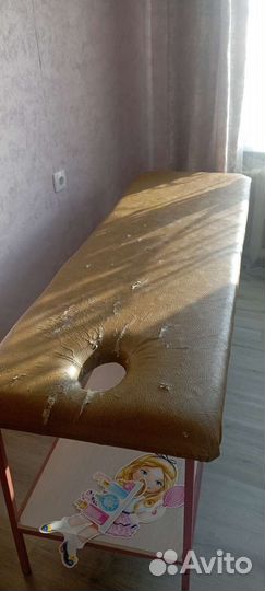 Массажная кушетка