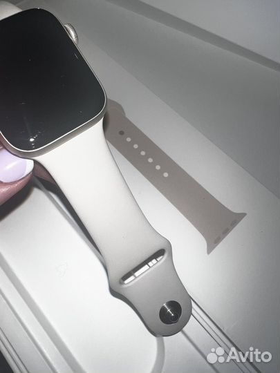 Apple Watch SE 44 мм Aluminium Case, Starlight