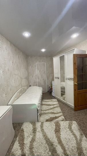 4-к. квартира, 85 м², 5/10 эт.