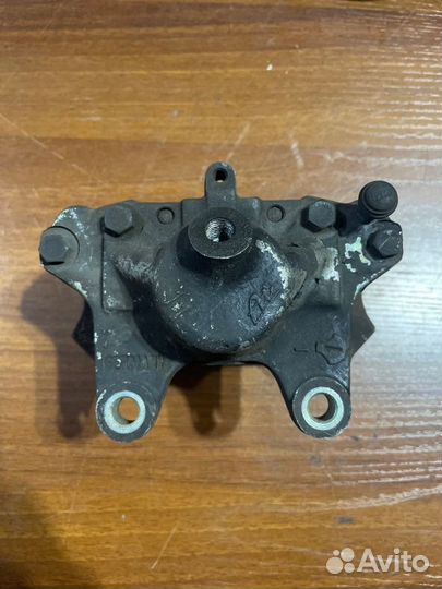 Суппорт задний левый Mercedes-Benz E-Class W210