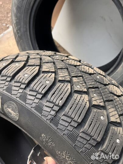 Continental Conti4x4IceContact 235/65 R17