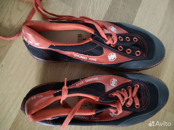 Бутсы новые