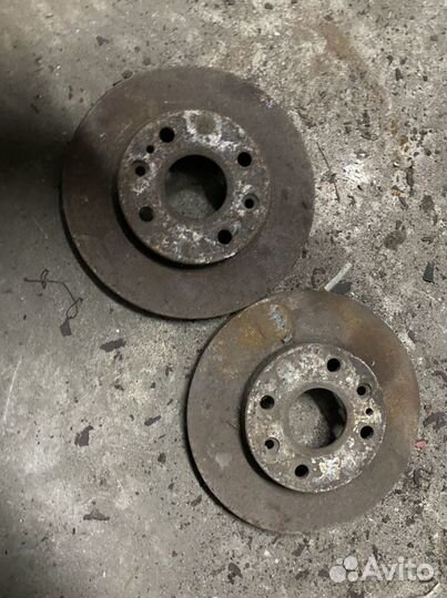 Тормозной диск mazda 323 f BA