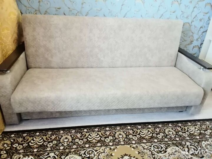 Диван-книжка