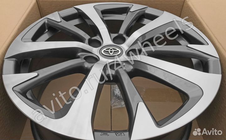 Диски на Тойота рав 4 R17