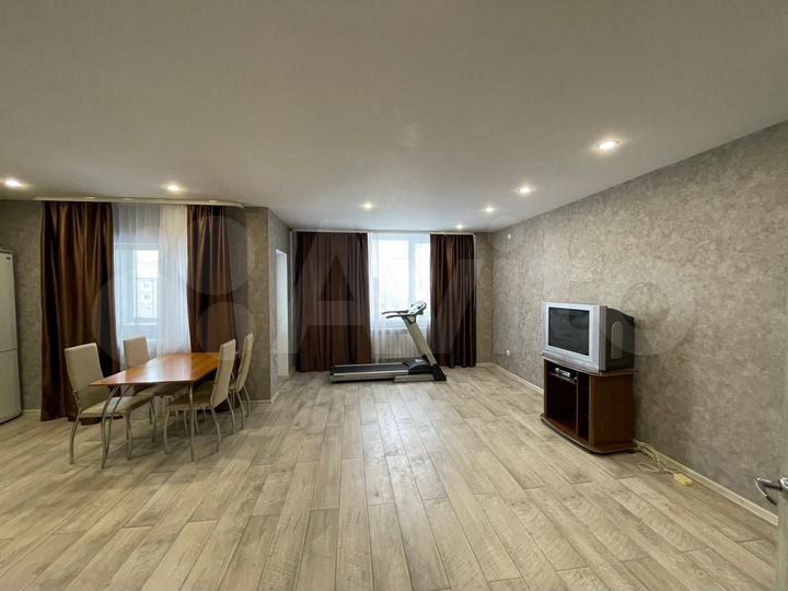 3-к. квартира, 107 м², 5/8 эт.