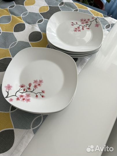 Набор тарелок