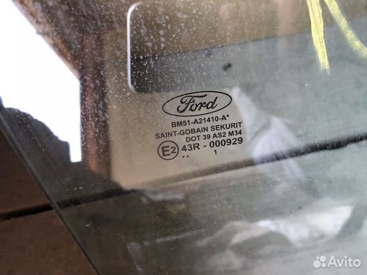 Стекло переднее правое Ford Focus 3