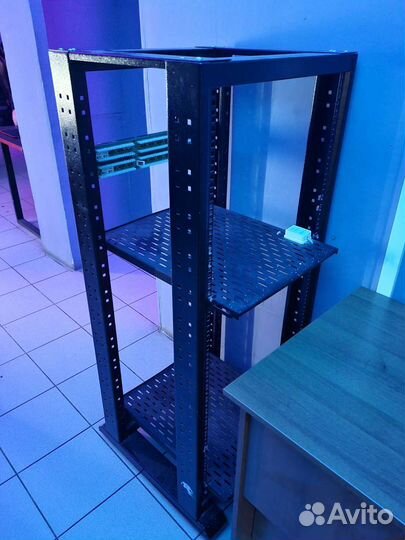 Серверная стойка