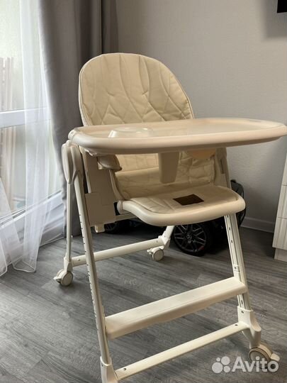 Стульчик для кормления happy baby berny lux