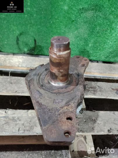 Кулак передний левый DAF XF 105 2010 1691353