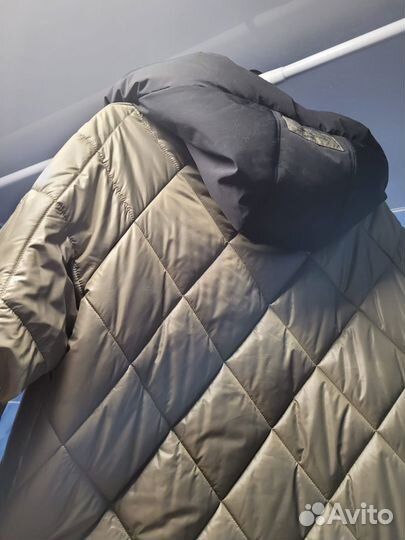 Пуховик зимний женский