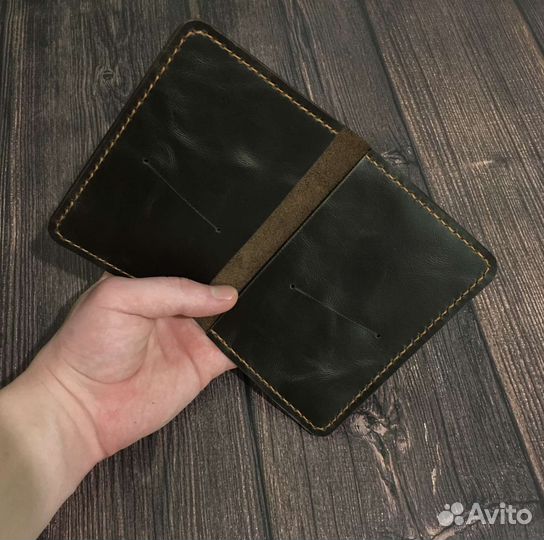Обложка на паспорт кожаная