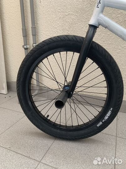 Покрышки Shadow Strada Nova (Simone Baracco)