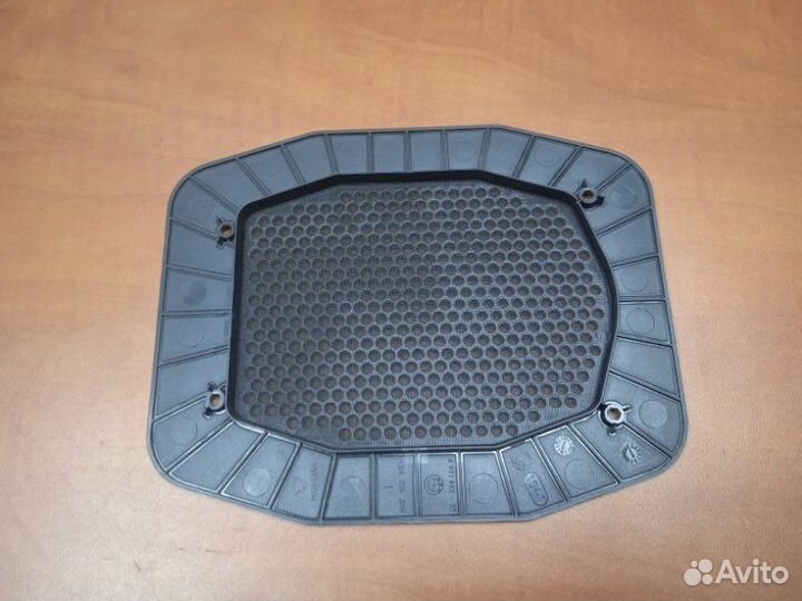 Решетка (крышка) динамика Bmw X5Mp F15 3.0 2014