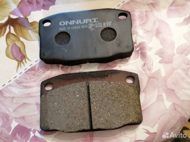 Колодки передние дисковые