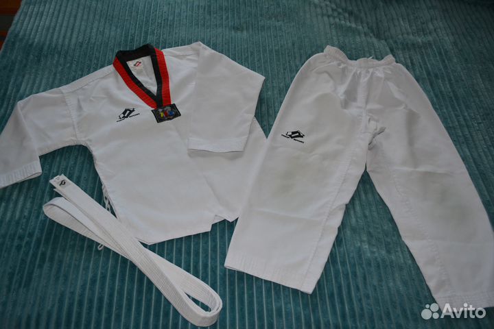 Добок для тхэквондо размер 140 и лапа-ракетка