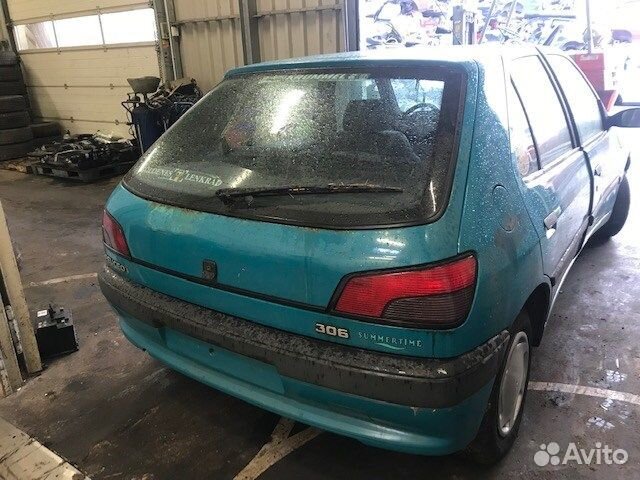 Разбор на запчасти Peugeot 306