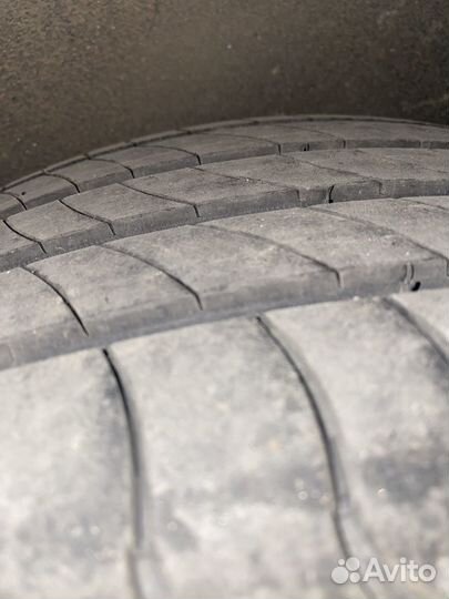 Michelin Primacy 4 235/50 R19