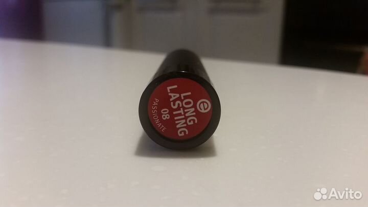 Помада новая