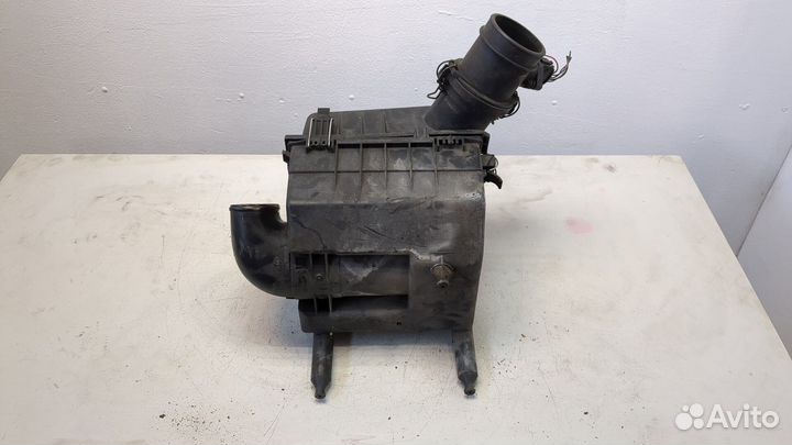 Корпус воздушного фильтра Land Rover Discovery 2, 2000