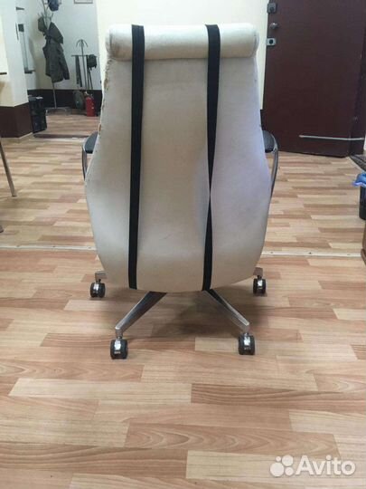 Продам кресло руководителя