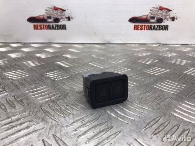 Кнопка аварийной сигнализации Audi A6 C6 2.0 2008