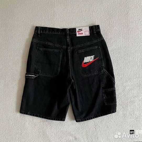 Шорты Nike x Supreme