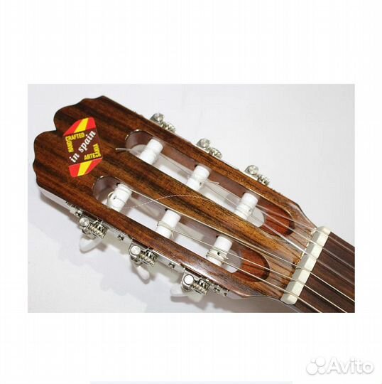 Классическая гитара Admira Juanita