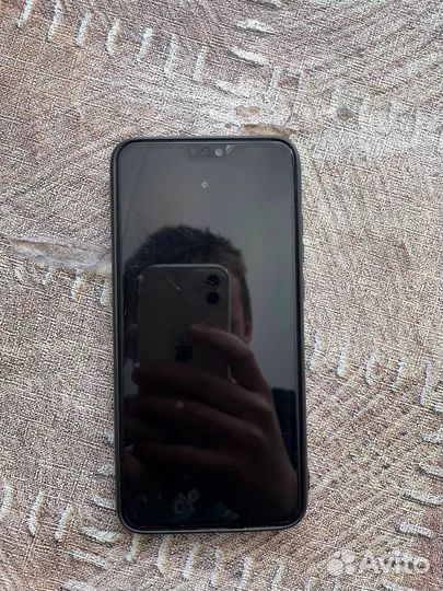 Телефон Honor 8X