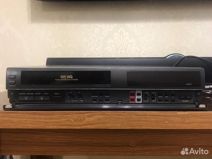 Видеомагнитофон