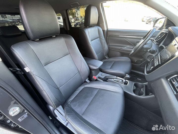 Mitsubishi Outlander 2.0 CVT, 2016, 87 700 км