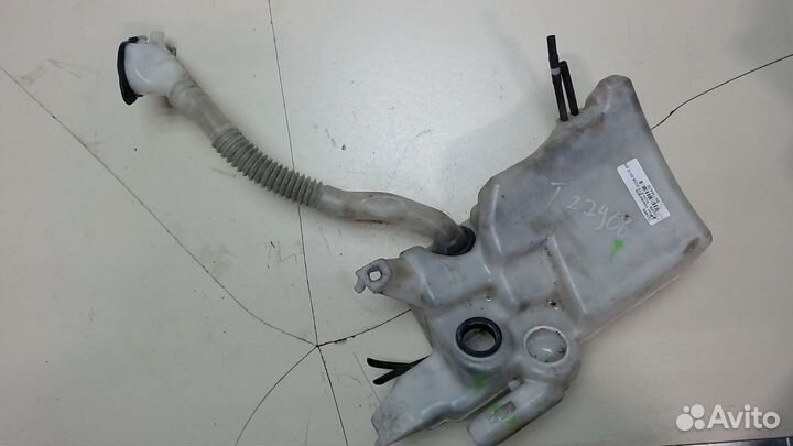 Бачок омывателя Toyota Auris E15, 2008