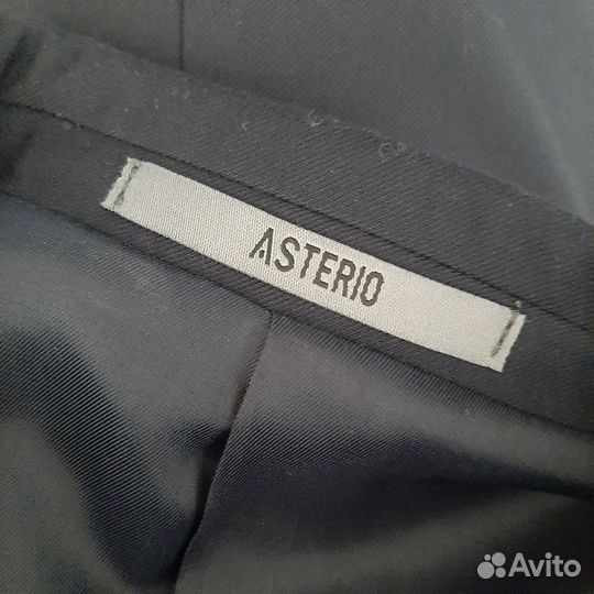 Продам школьный пиджак на мальчика