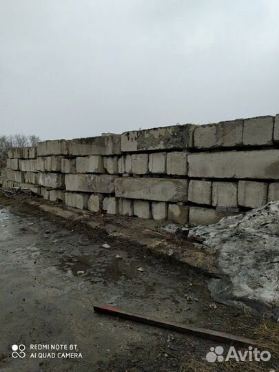Продам б\у блоки фбс