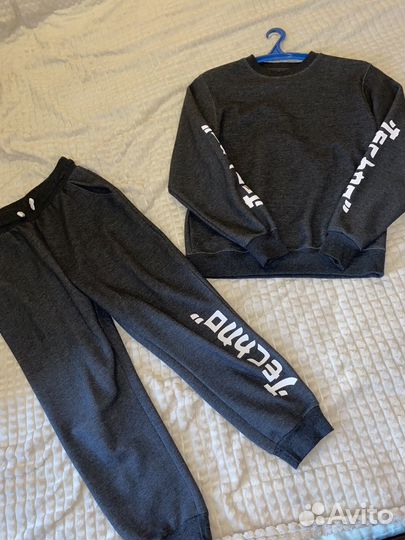 Спортивный костюм