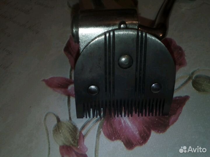 Ручная машинка для стрижки волос СССР