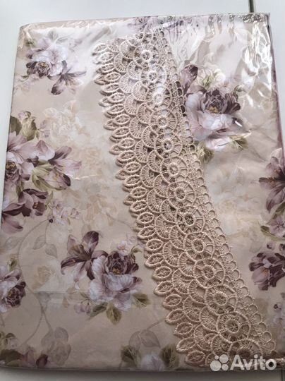 Скатерть на круглый стол