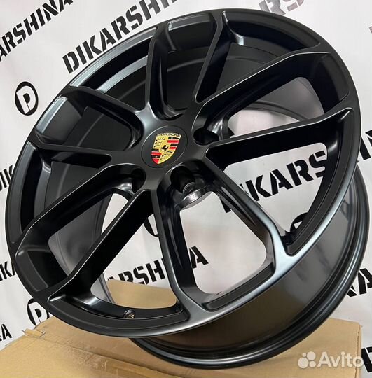 Диски на Porsche Cayenne III Порше Кайен III R22