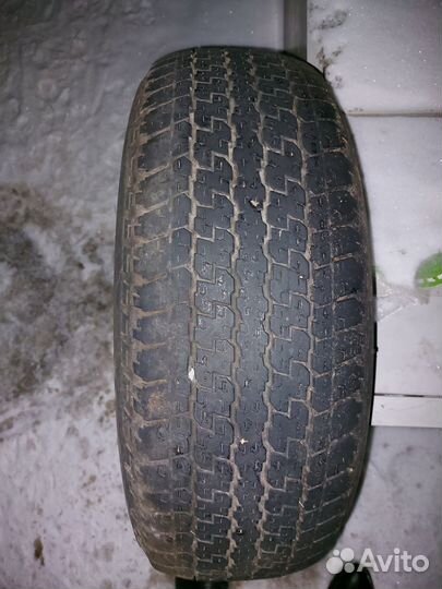 Bridgestone 738V 265/65 R17