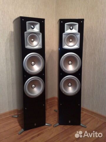 Топовые в серии Yamaha NS-777 без твитера