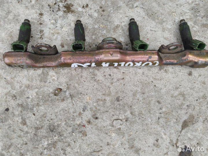 Топливная рампа Toyota Corolla E110 2002-2007