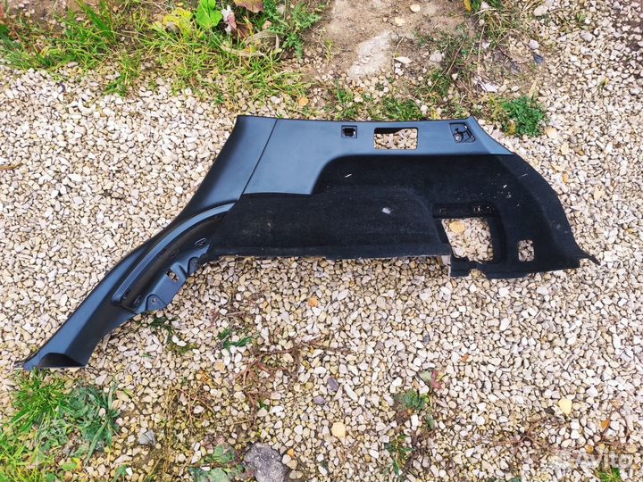 Обшивка багажника задняя правая Infiniti Fx35 S50