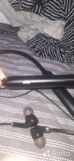 Без проводные наушники