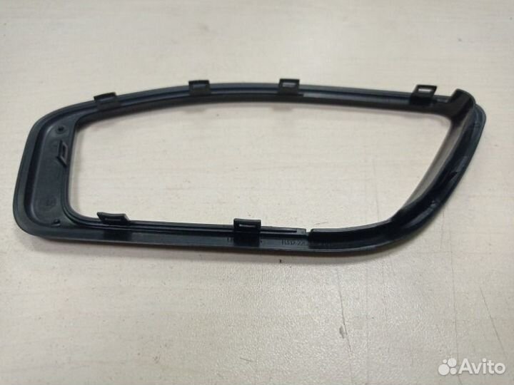 Накладка ручки внутренней задняя левая Land Rover