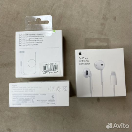 Проводные наушники EarPods lightng