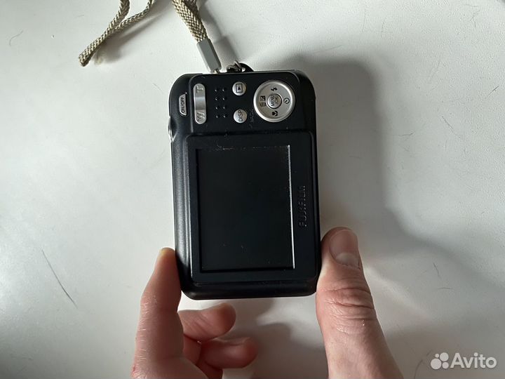 Компактный фотоаппарат