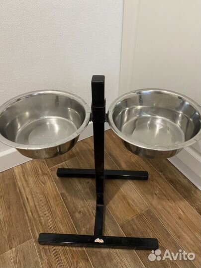 Миски на подставке для собак