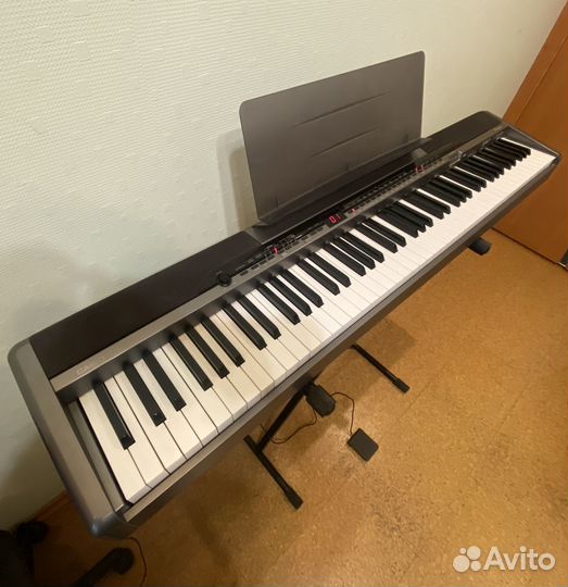 Цифровое пианино Casio PX-320